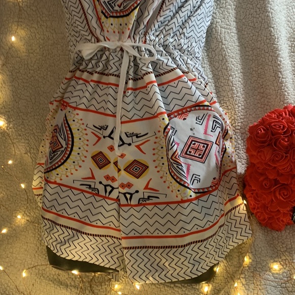 Not Sure Brand, Size Small, Beautiful Red, Yellow and Black Jumpsuit - Picture 4 of 5